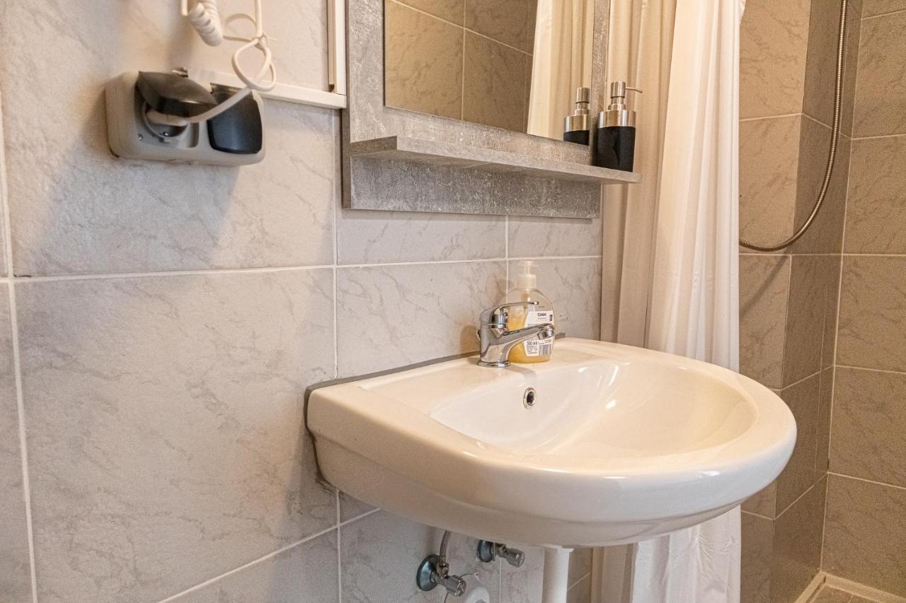 3 Standard Rooms Near Hauptbahnhof ウィーン エクステリア 写真