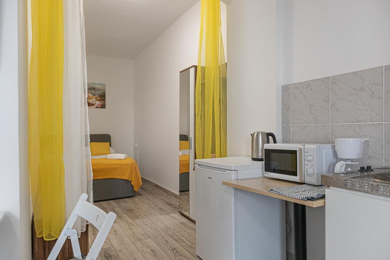 3 Standard Rooms Near Hauptbahnhof ウィーン エクステリア 写真